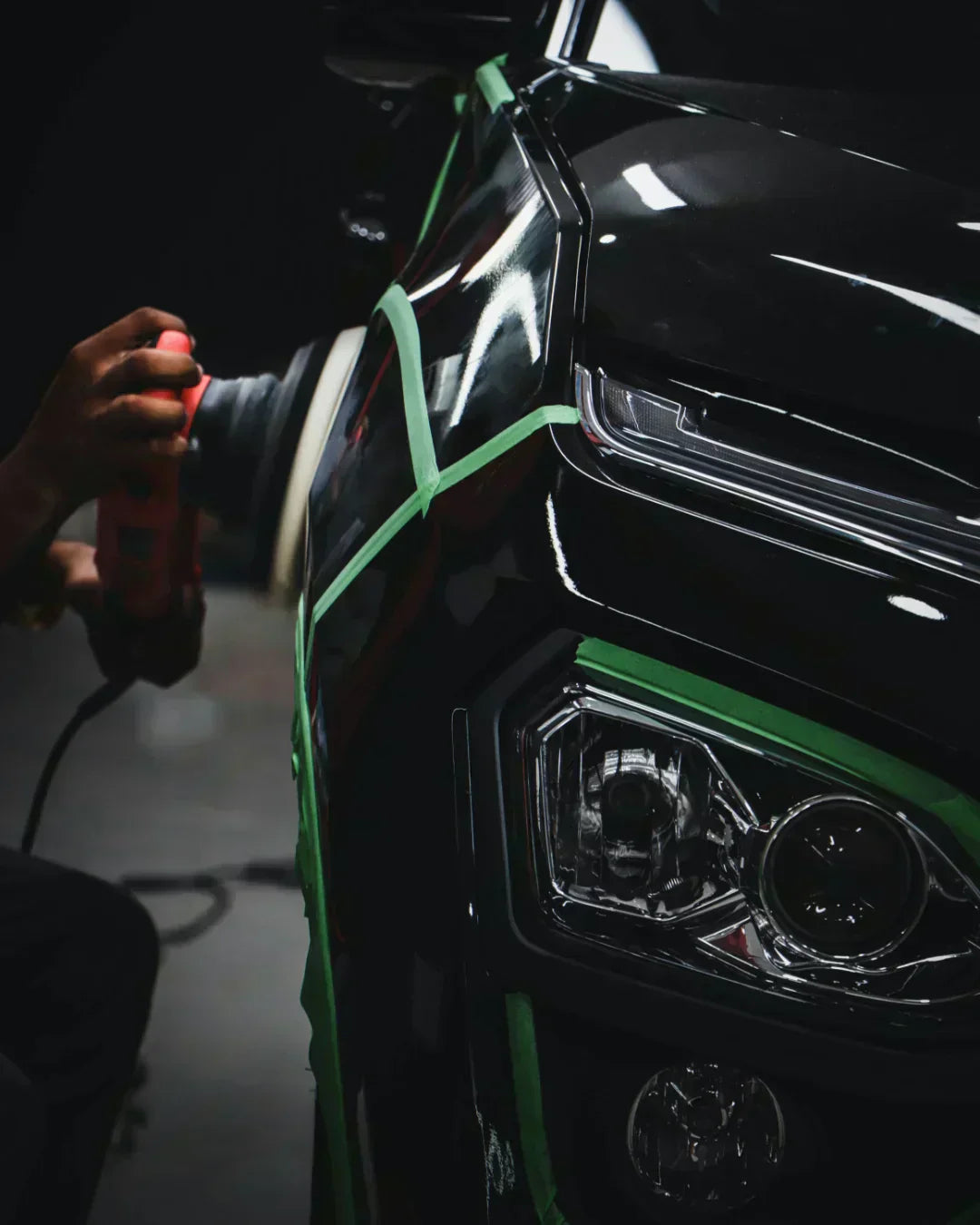 Polimento Automóvel: Correção, Lustro e Proteção – Entenda as Diferenças